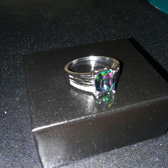Mystic Topaz Sterling Silver Ring size 9 - Picture 4 of 6
